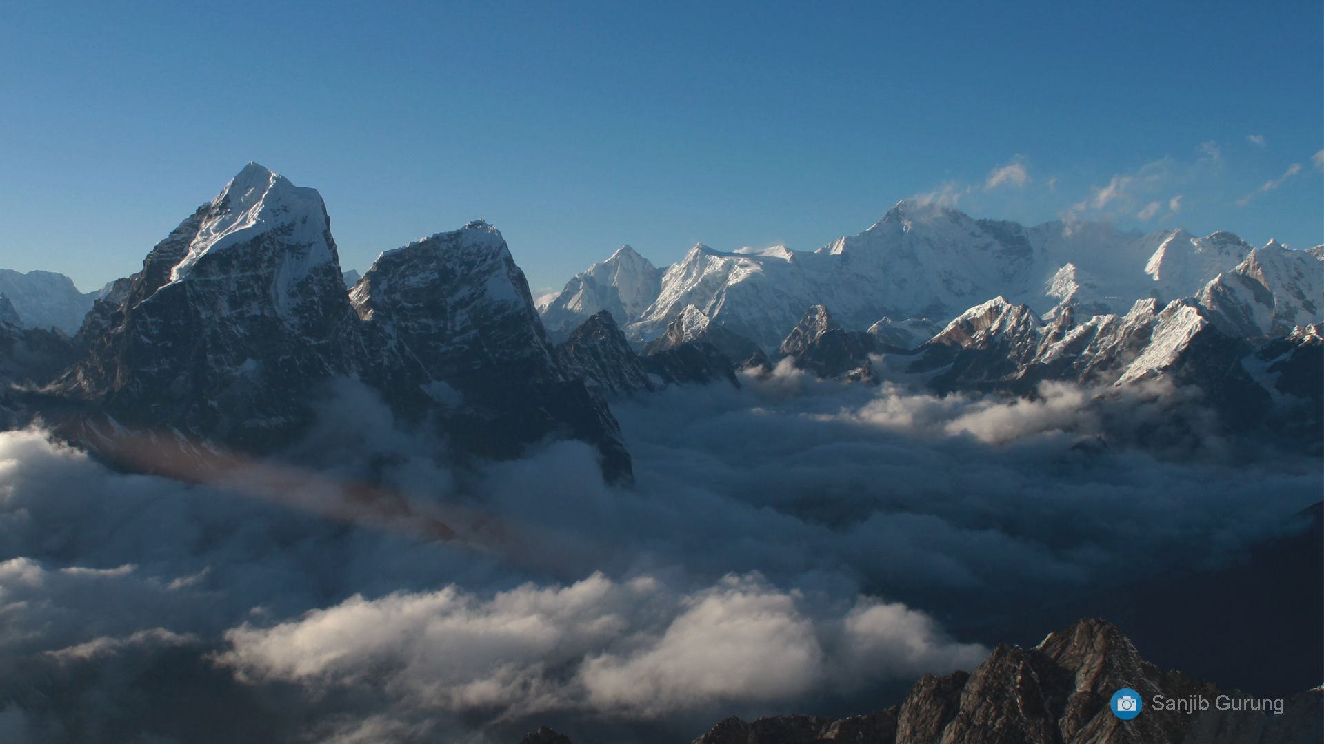 Nepal Himal Peak Profile